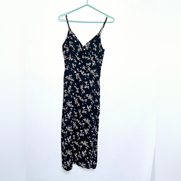 Abercrombie & Fitch Camille Midi Flowy Smocked Strap Dress Sz Small Floral - Picture 2 of 11